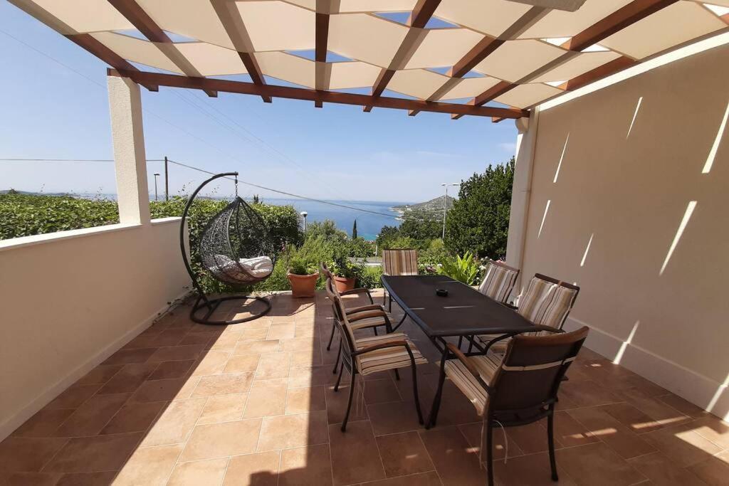 Villa Pergola -Apartment Roko Mlini Exterior photo