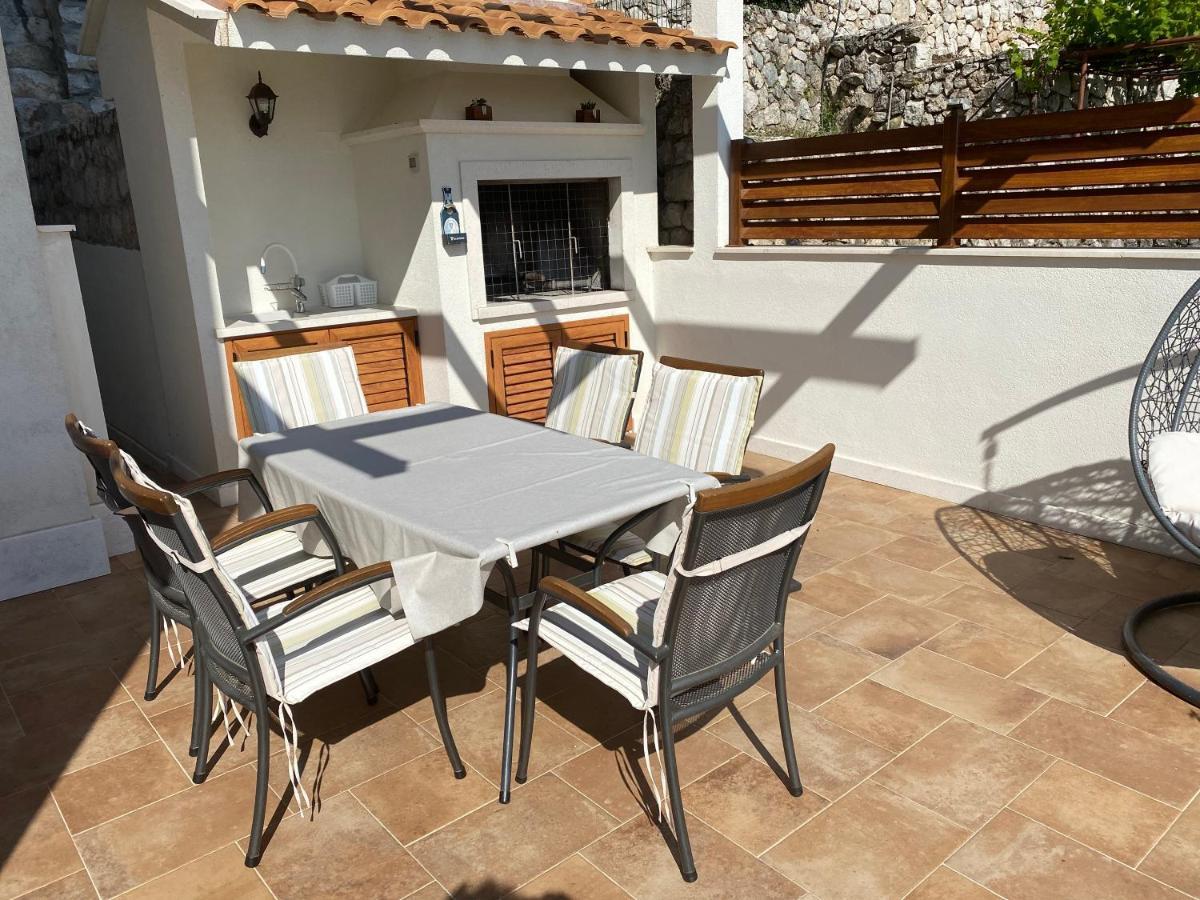 Villa Pergola -Apartment Roko Mlini Exterior photo